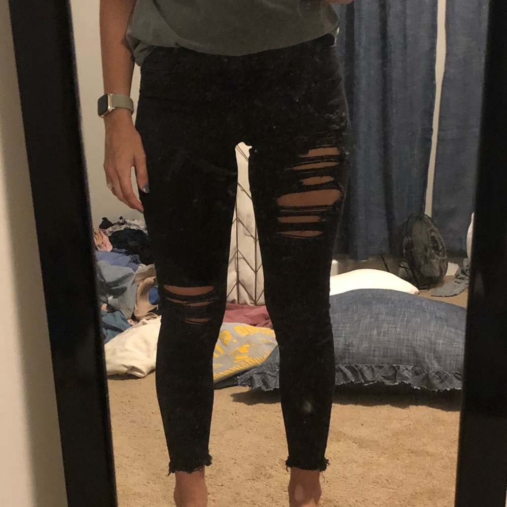 American eagle black distressed jeans